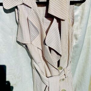 Inley classic top always in style one of my favorites but does not fit